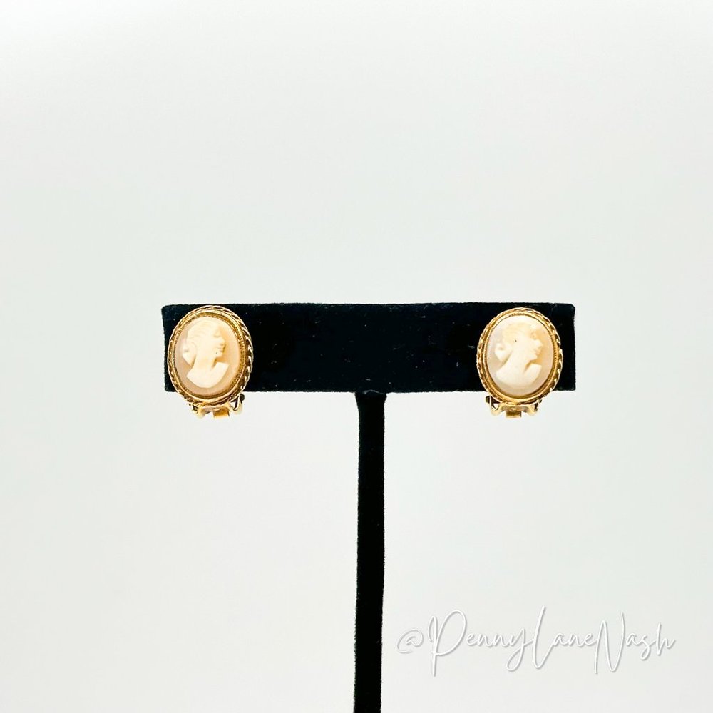 Vintage Gold & Pink With White Silhouette Clip On Earrings